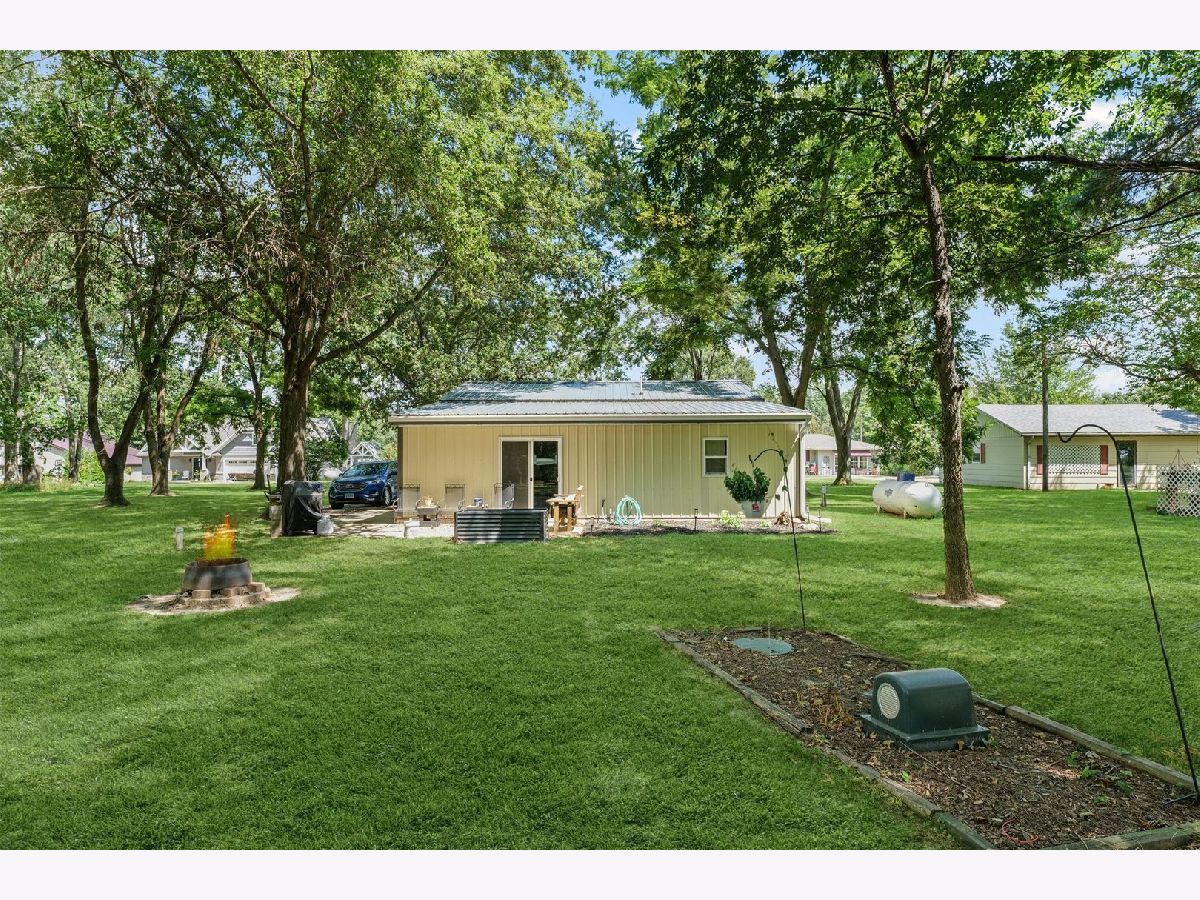  Sold Neoga Illinois, 12 Armstrong