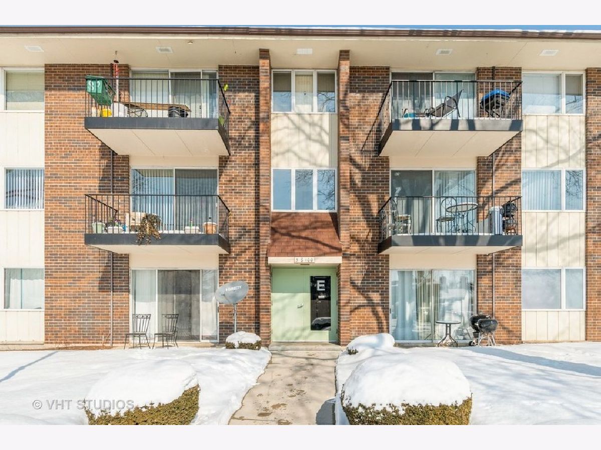 Condos & Townhomes For Rent Pebblewood Naperville Illinois, 5s100 Pebblewood