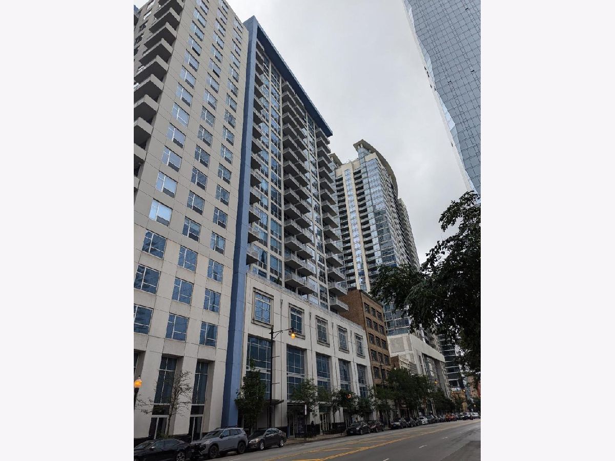 Condos & Townhomes Rented Museum Park Chicago Illinois, 1305 Michigan