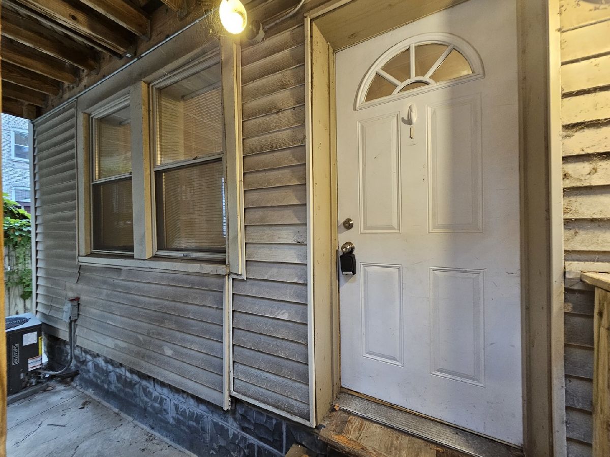  Rented Chicago Illinois, 2646 Orchard