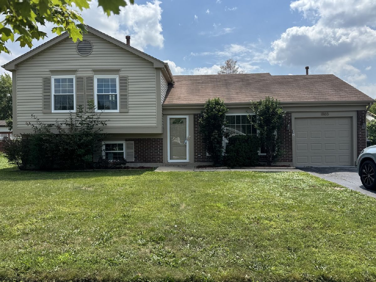  For Rent Hanover Park Illinois, 1865 De Forest