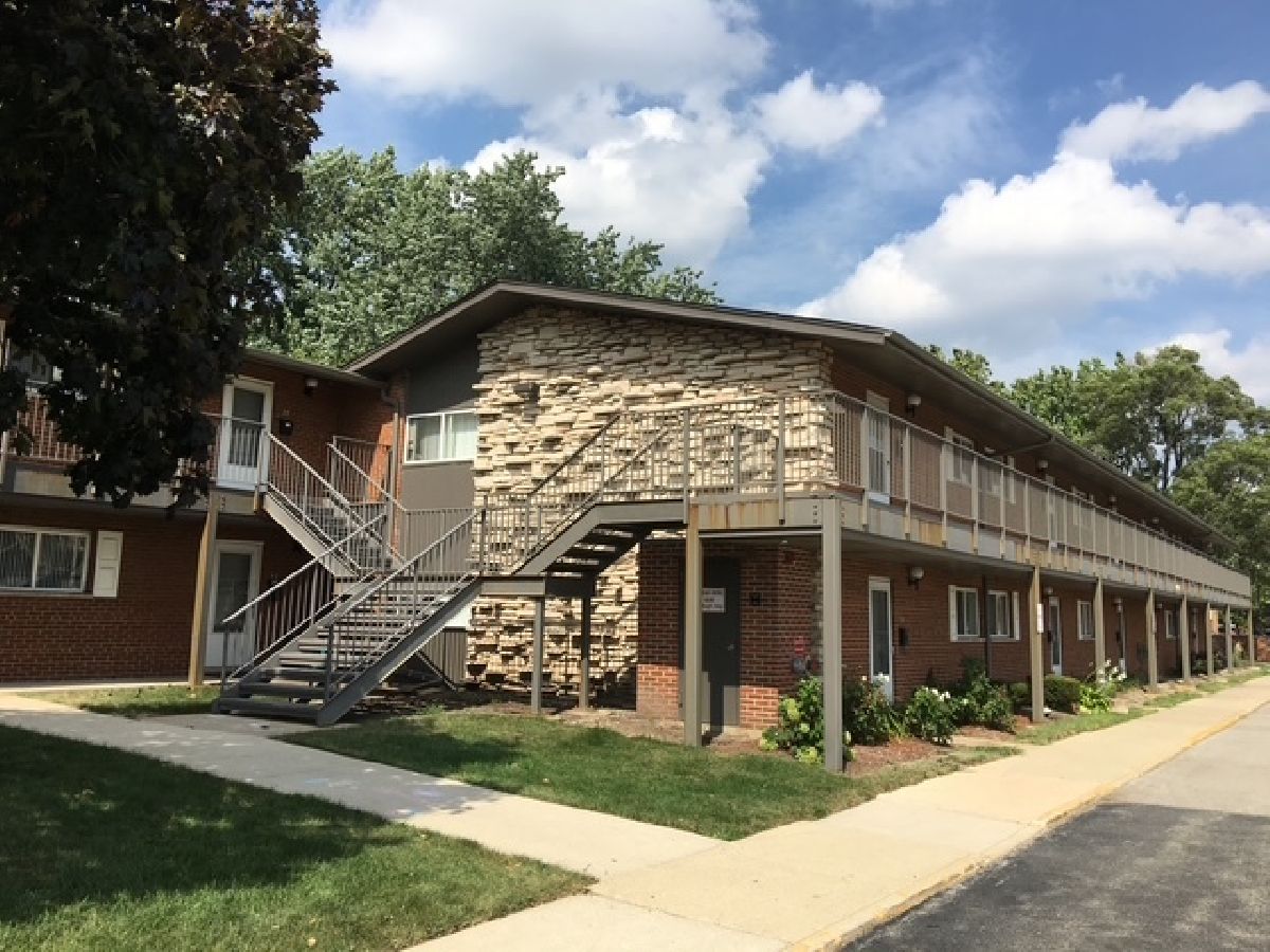  For Rent Mount Prospect Illinois, 1915 Whitechapel