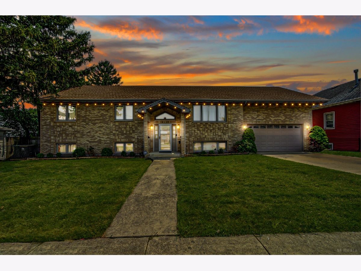  Sold Schiller Park Illinois, 4925 Forster