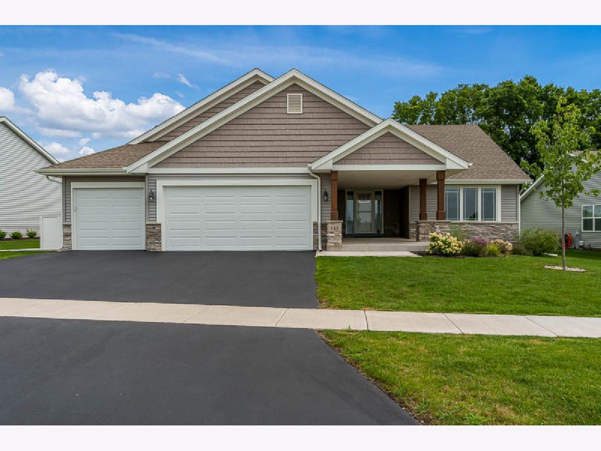  Sold Belvidere Illinois, 327 Whitetail