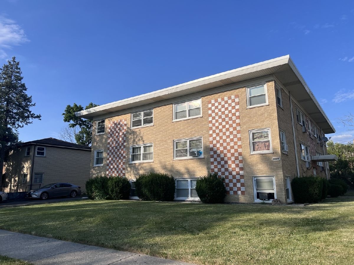  For Rent Worth Illinois, 10931 Lloyd