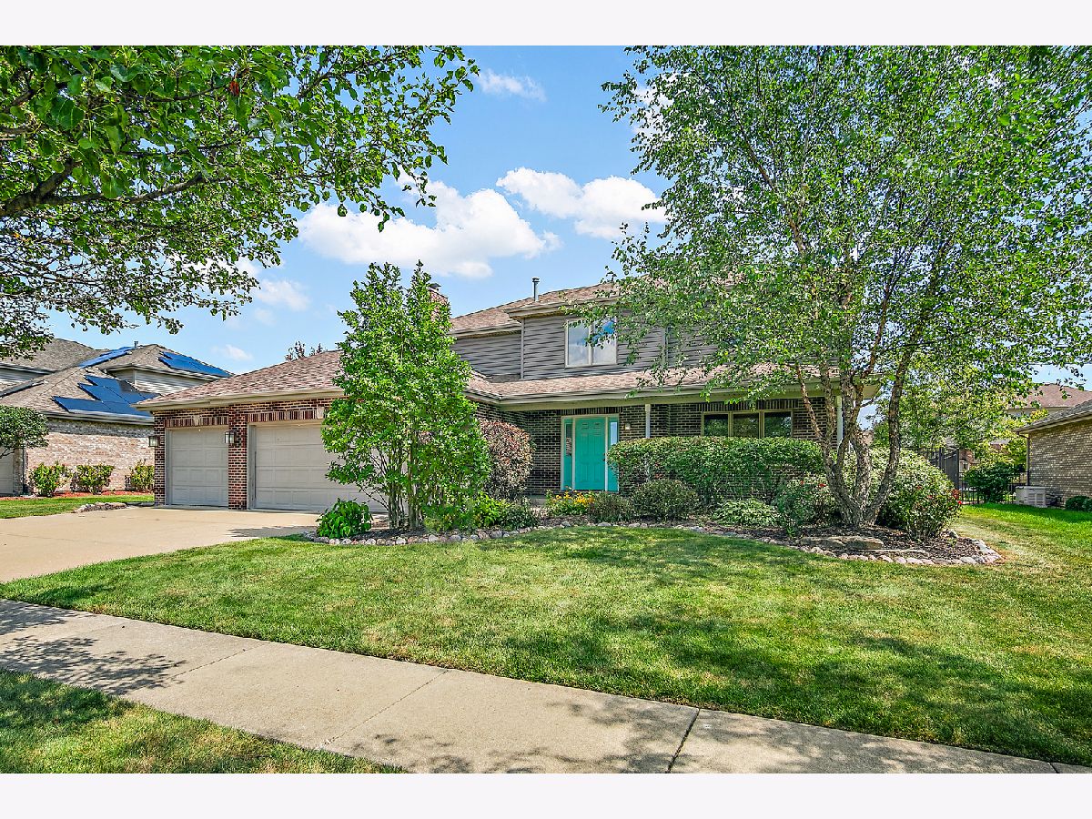 Homes Sold Crystal Springs New Lenox Illinois, 2357 Bluestone Bay