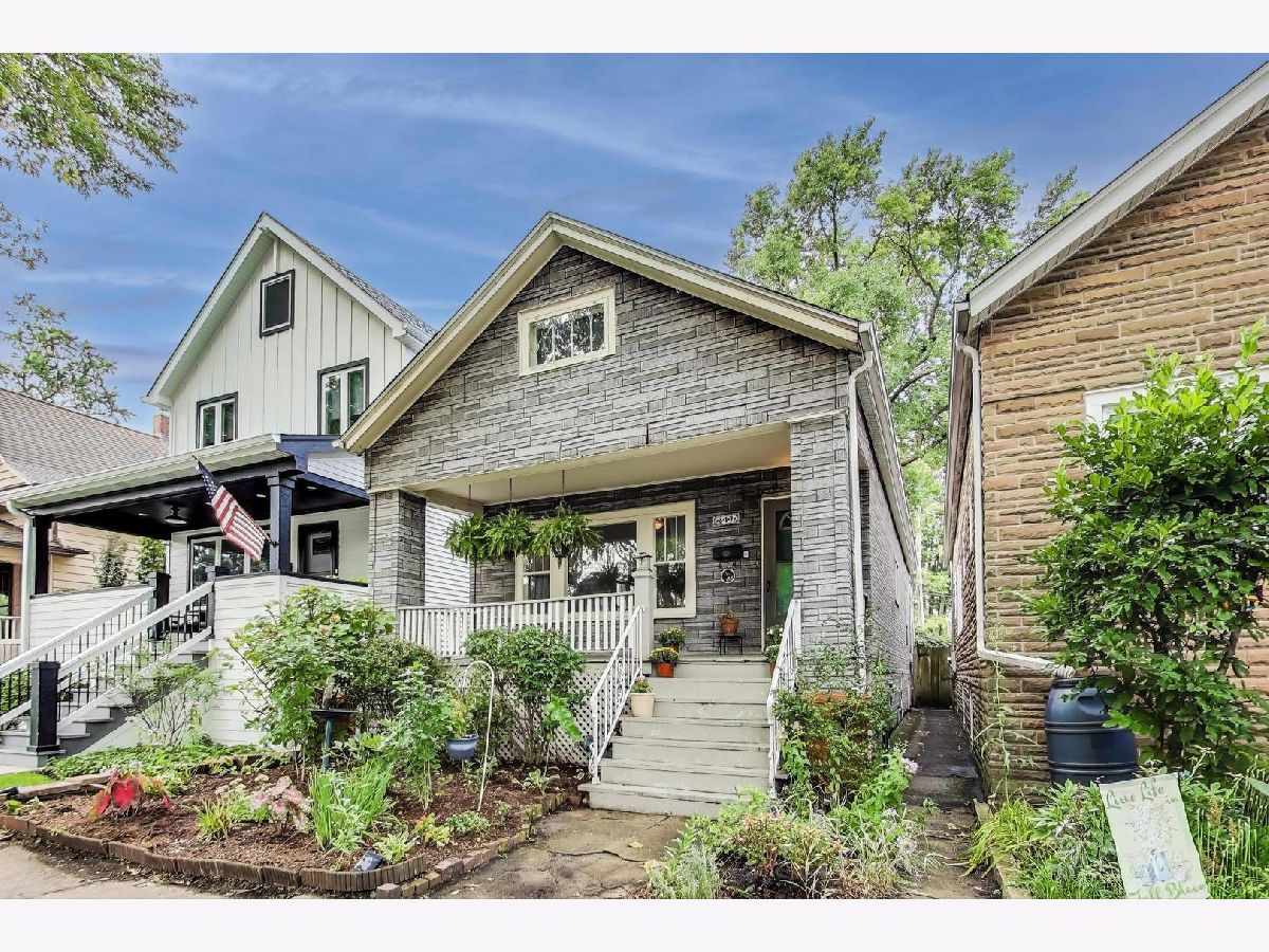 Sold Forest Park Illinois, 817 Circle