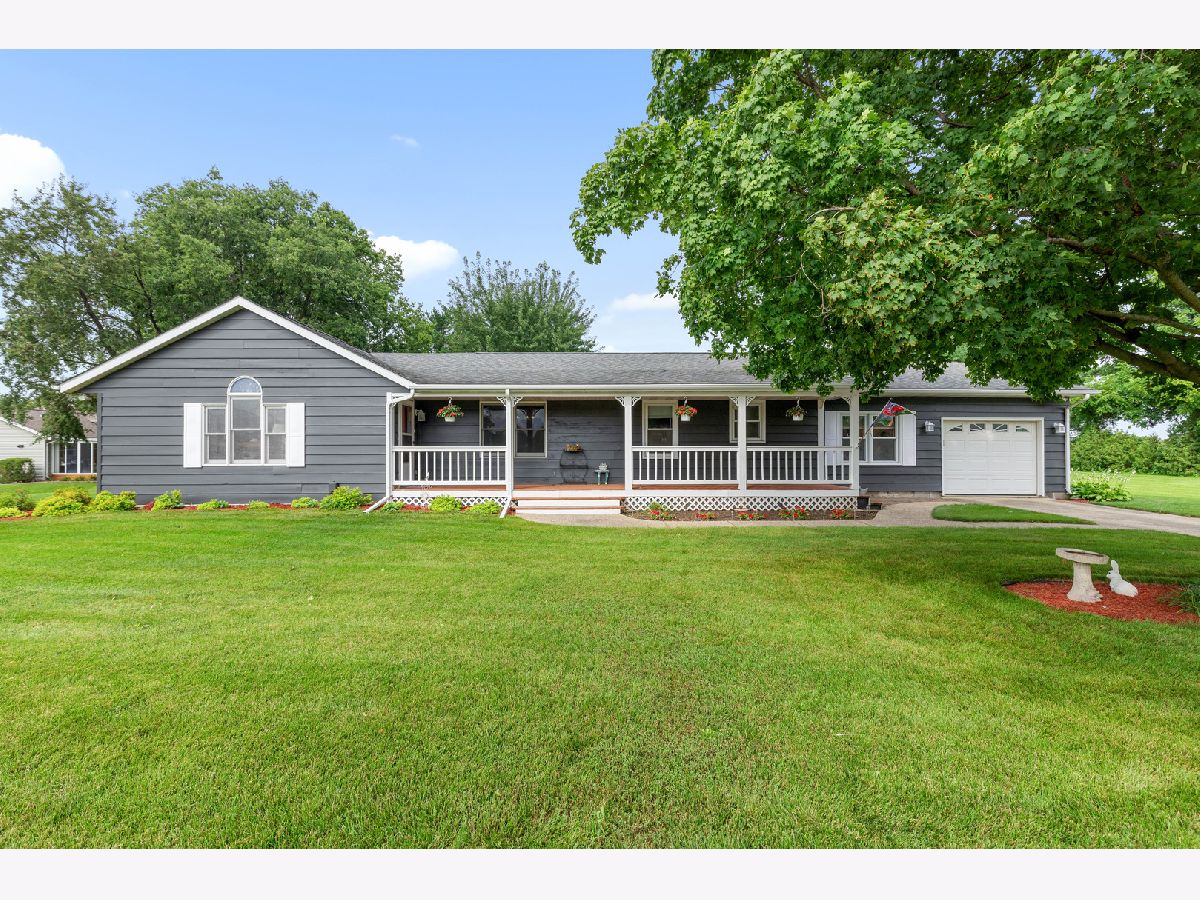  For Sale South Beloit Illinois, 15212 Willowbrook Road