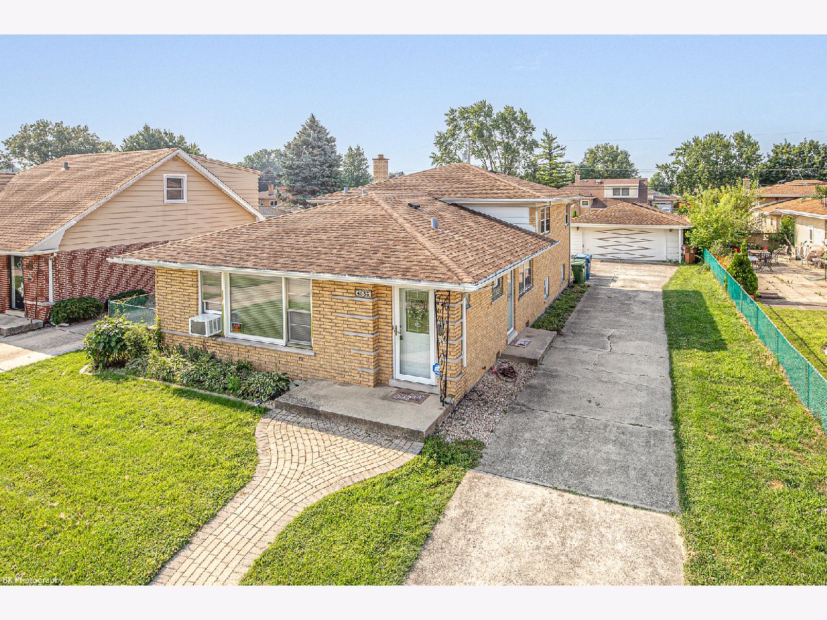  Sold Oak Lawn Illinois, 4533 99th