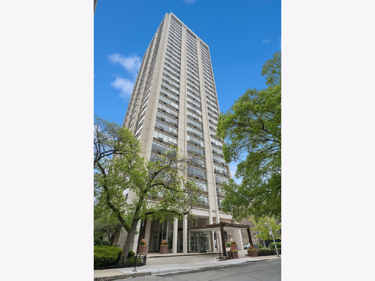 Condos & Townhomes Rented Sandburg Village Chicago Illinois, 70 Burton