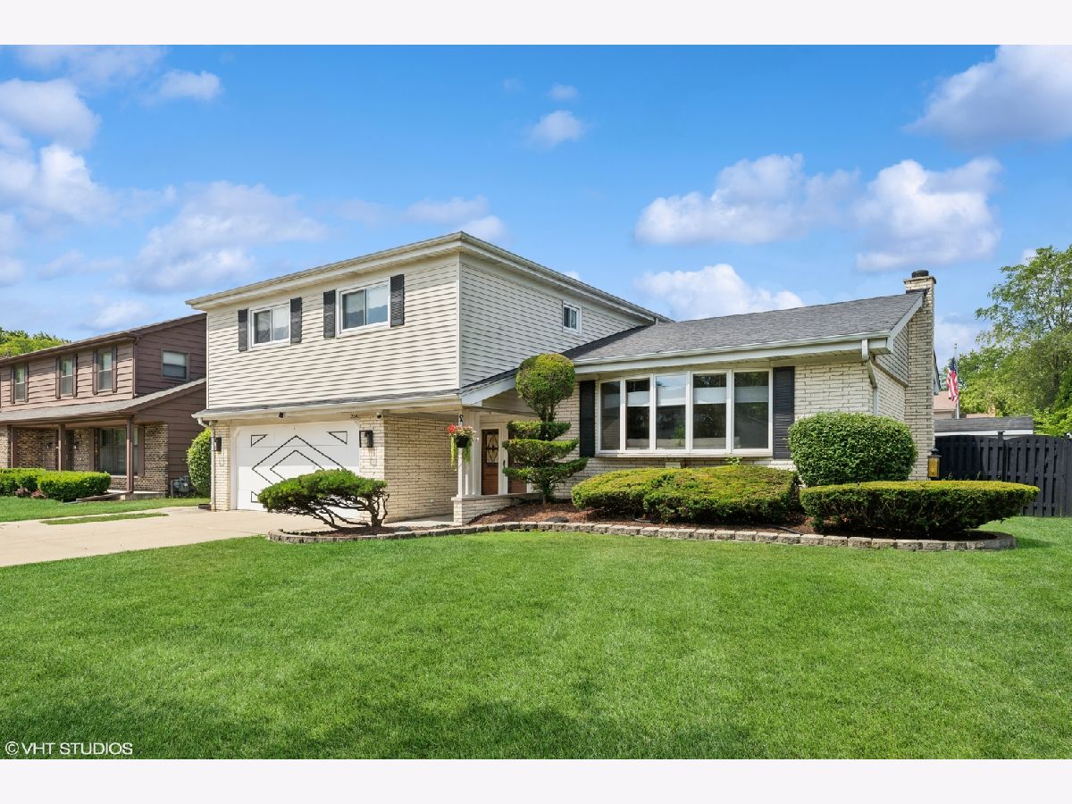 Homes & Condos & Townhomes For Sale Cedar Glen Arlington Heights Illinois, 2342 Shag Bark Trail