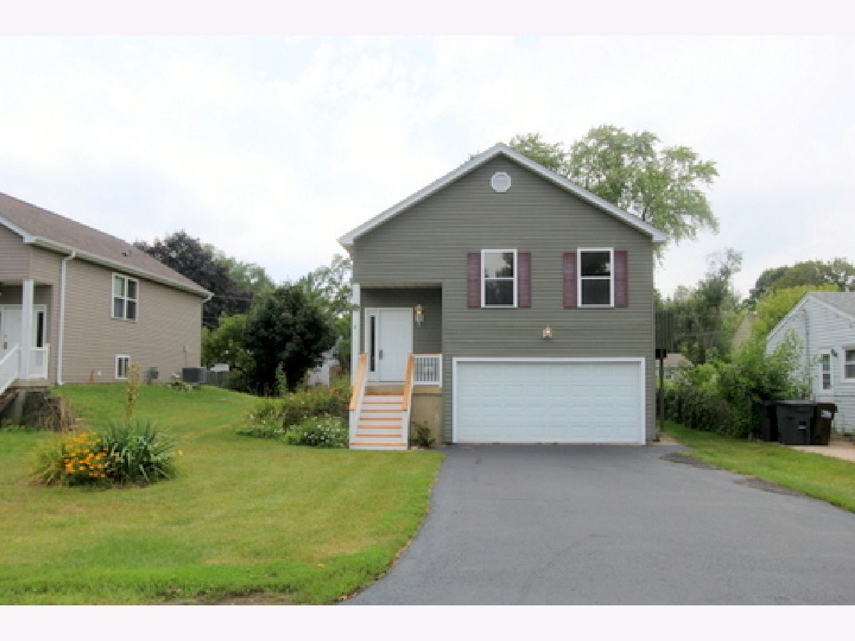  For Rent Crystal Lake Illinois, 6617 Briarwood