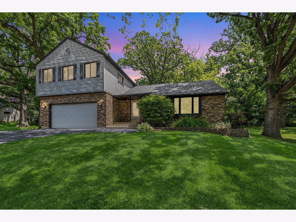  For Sale Johnsburg Illinois, 4816 Hickory Way