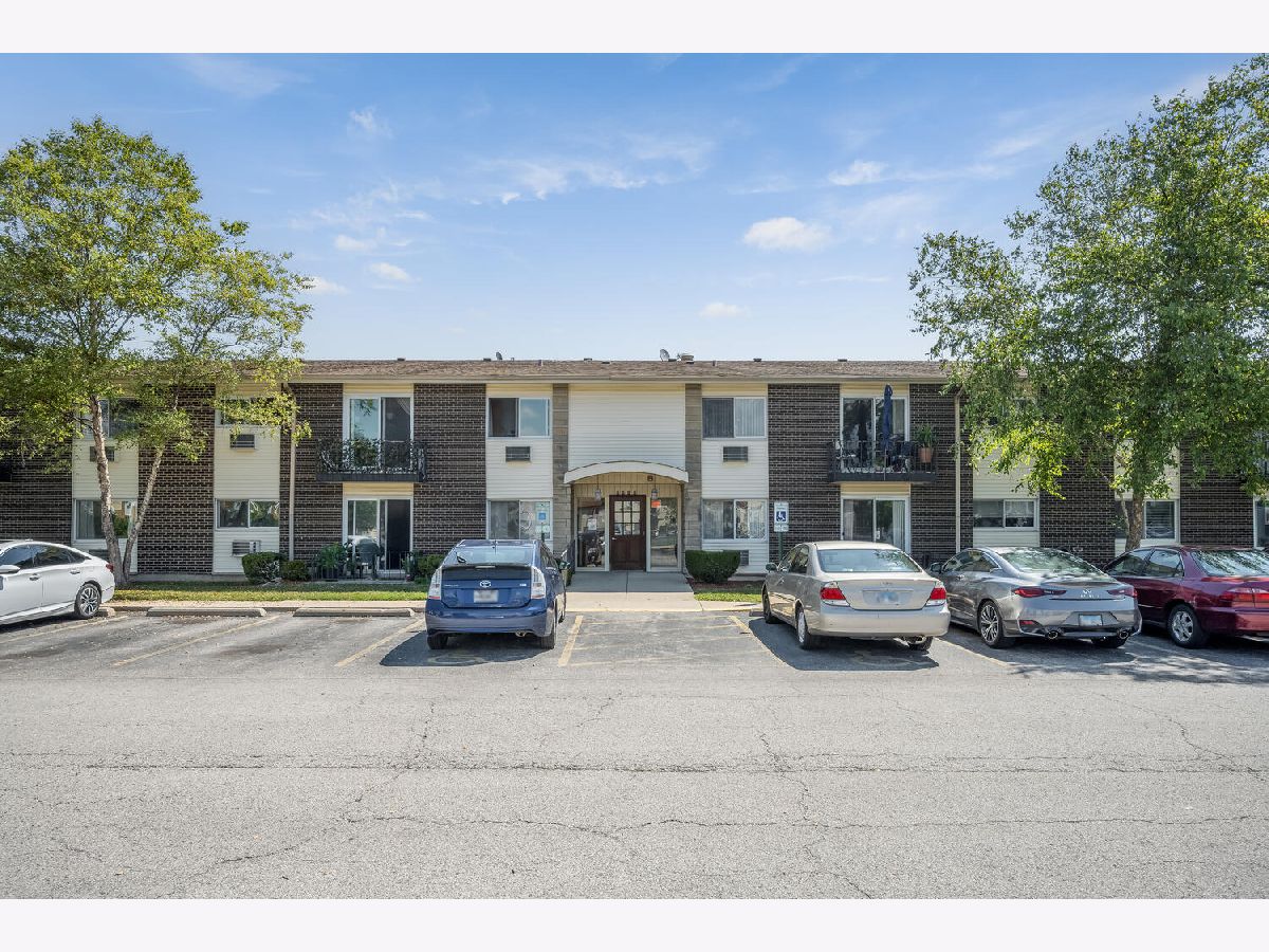  Sold Des Plaines Illinois, 8808 Leslie