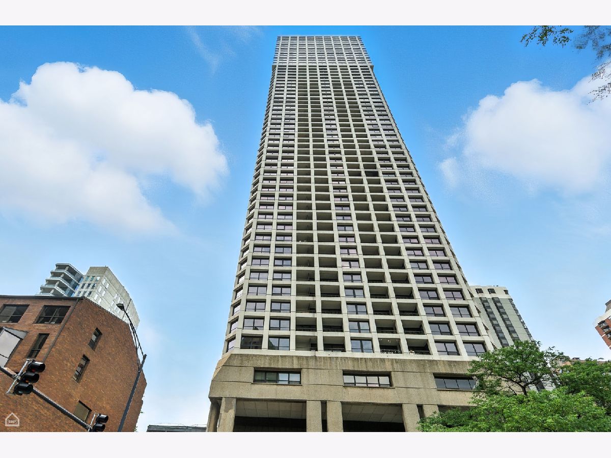 Condos & Townhomes Sold Newberry Plaza Chicago Illinois, 1030 State