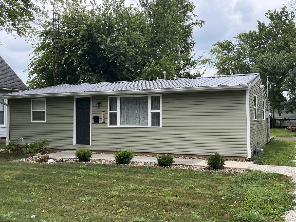  For Sale Farmer City Illinois, 211 High Street