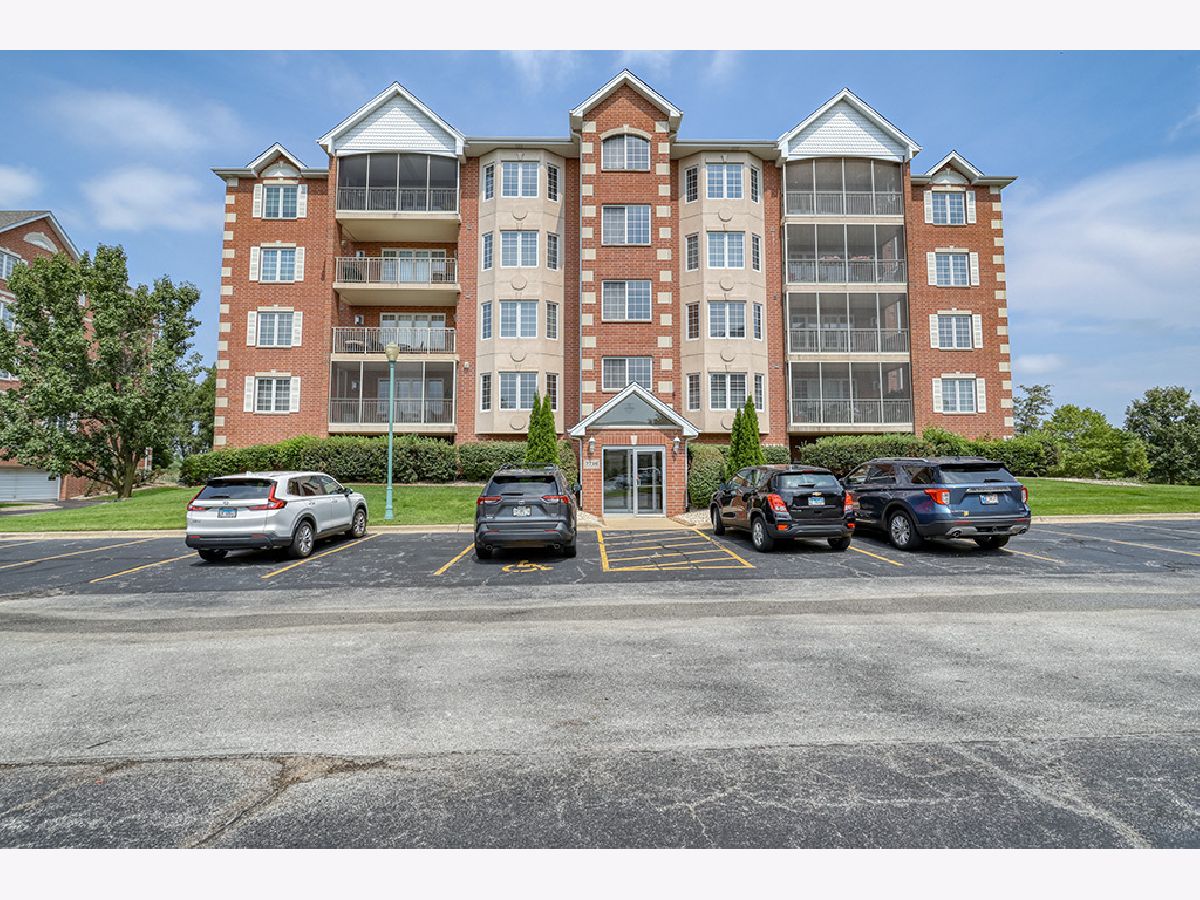  For Sale Tinley Park Illinois, 7716 Greenway Boulevard