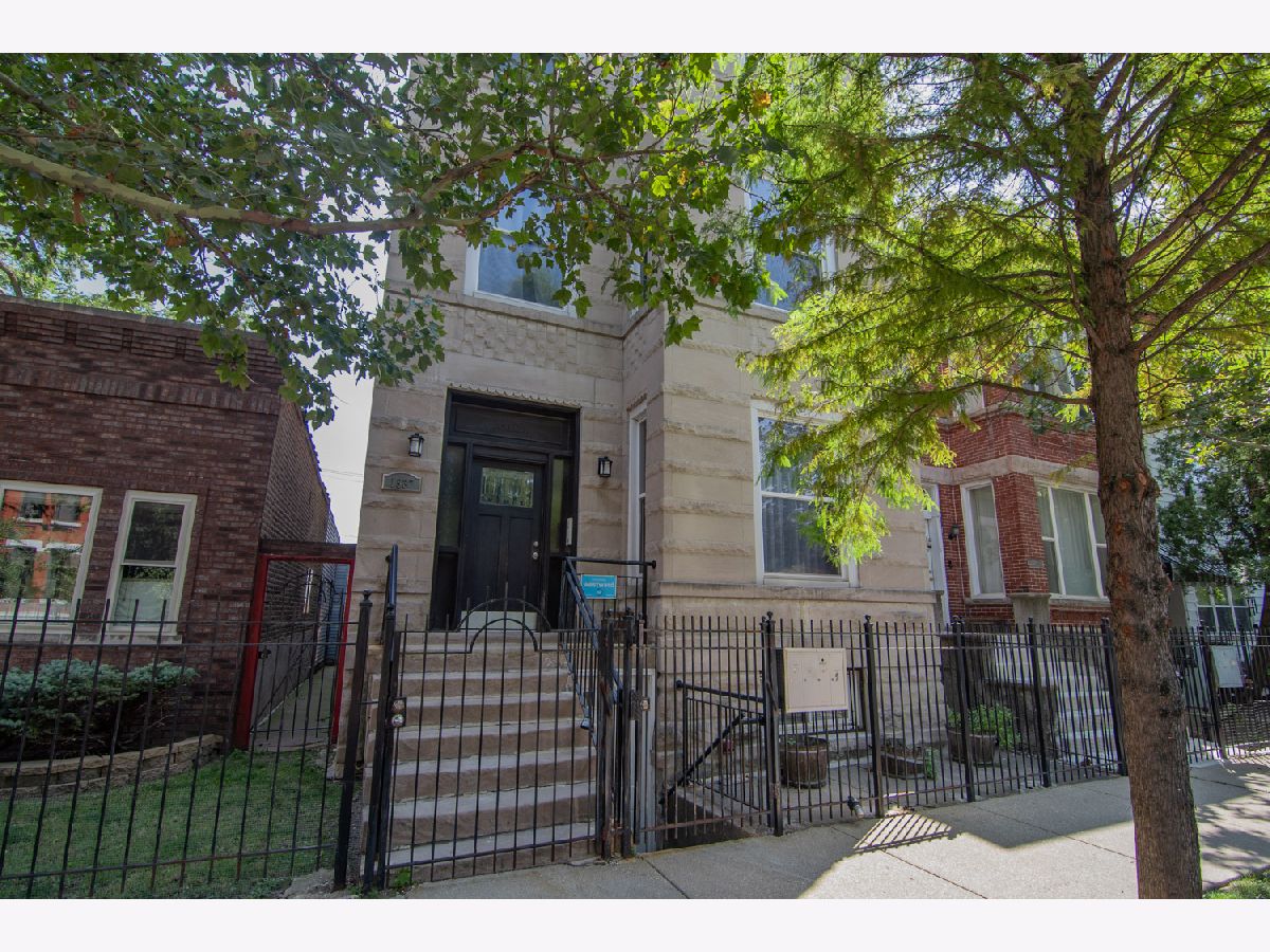  Rented Chicago Illinois, 1537 Rockwell