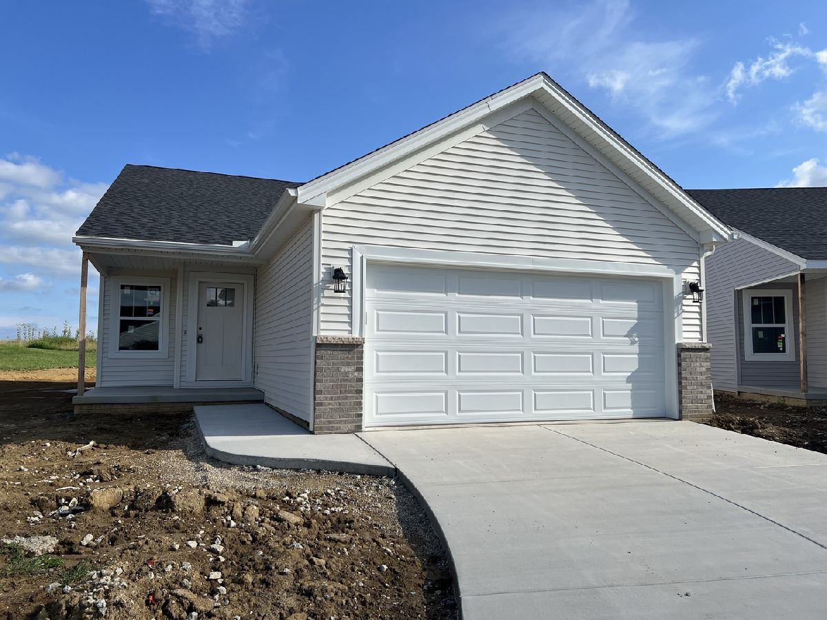 Homes For Sale Bill's Place Bloomington Illinois, 12 Eric Court