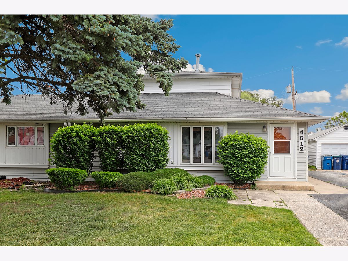  For Sale Hometown Illinois, 4612 89th Place