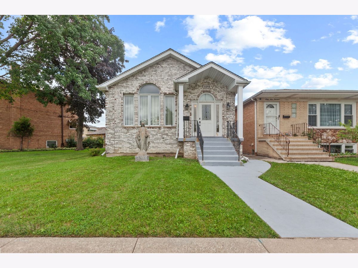  For Sale Harwood Heights Illinois, 6916 Forest Preserve Drive