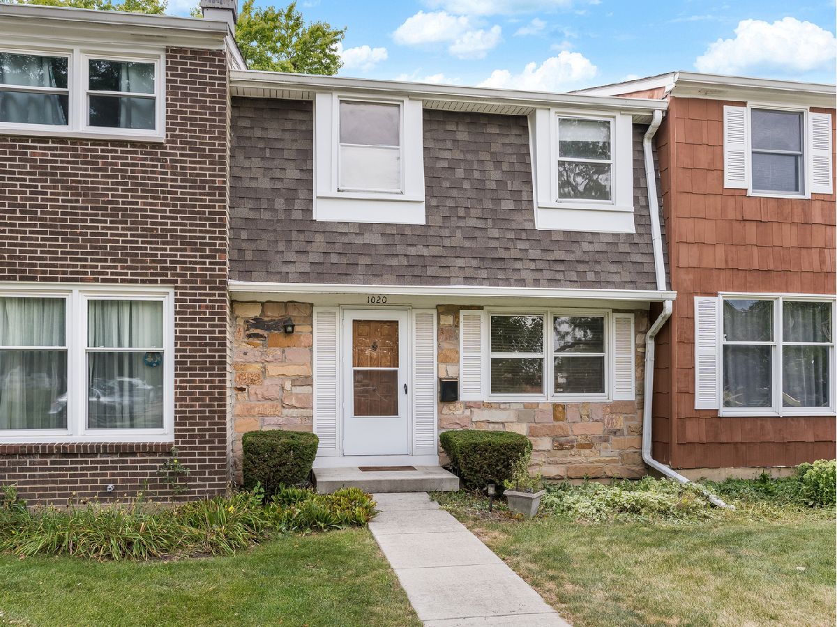  Sold Schaumburg Illinois, 1020 Denham