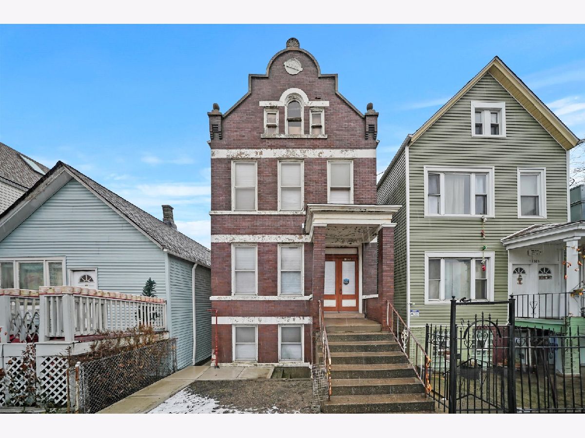 Rented Chicago Illinois, 2021 47th