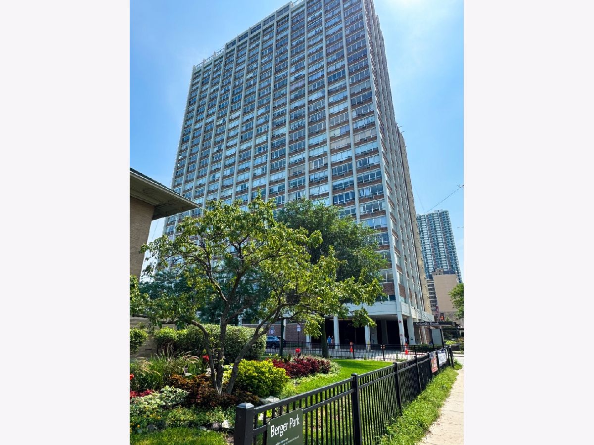  Rented Chicago Illinois, 6171 Sheridan