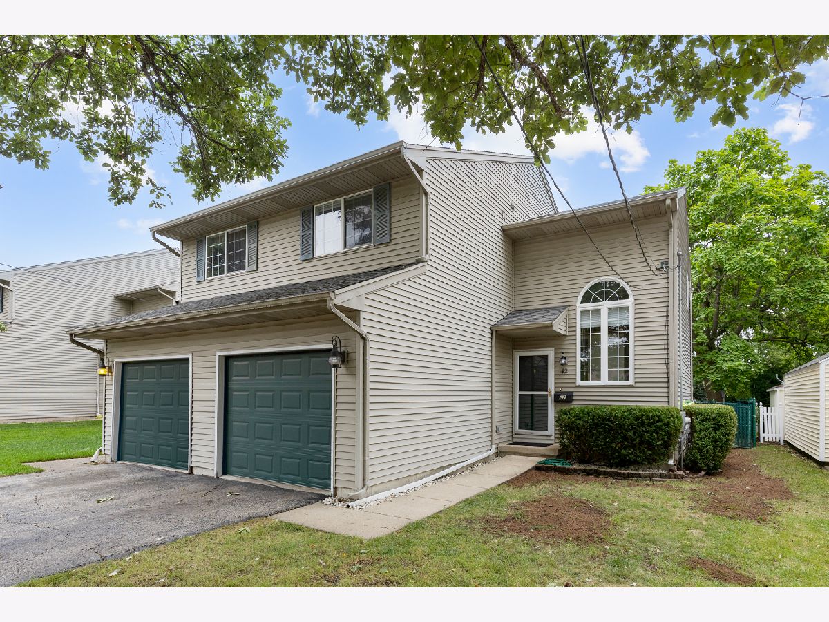  For Sale Carpentersville Illinois, 42 Elm Street