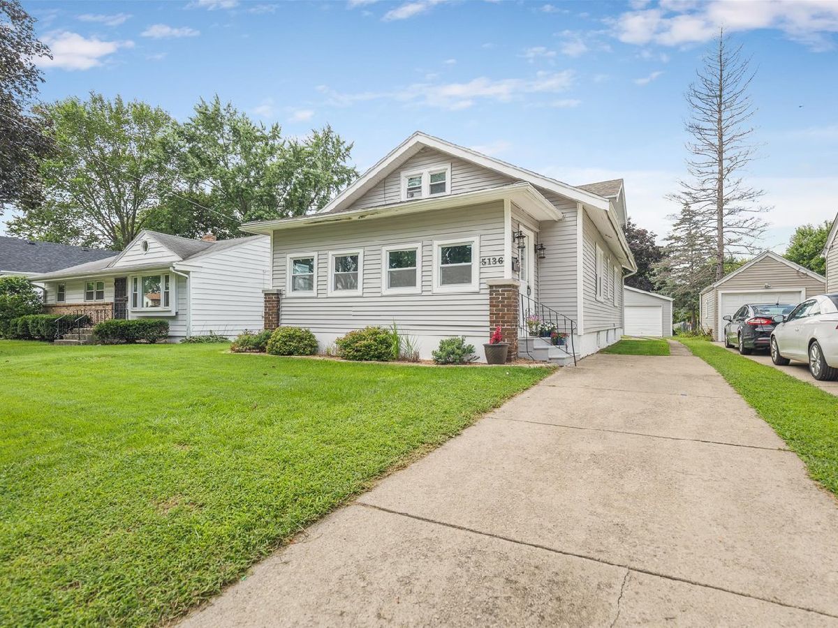  For Sale Loves Park Illinois, 5136 Illinois Street