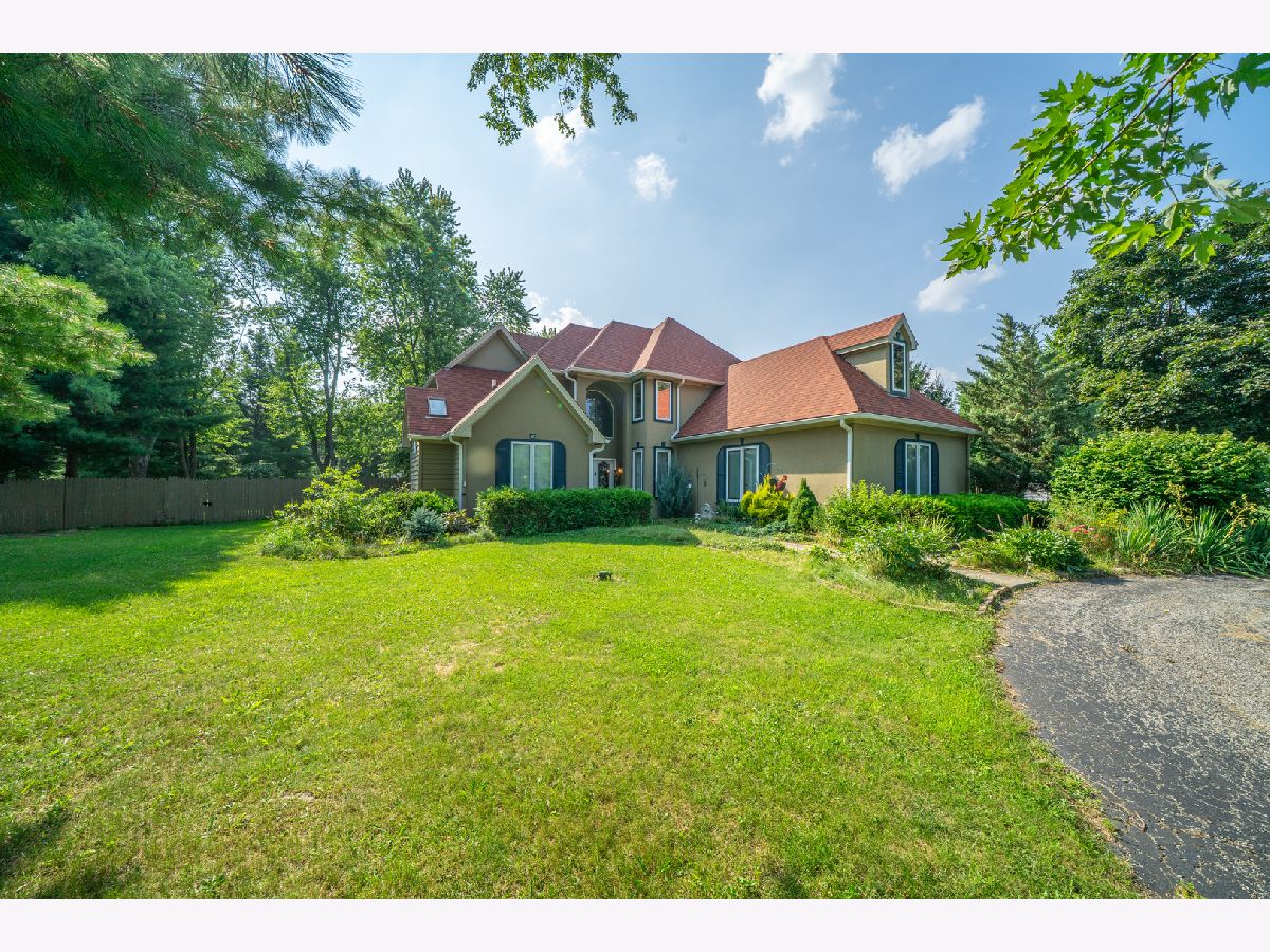  For Sale Spring Grove Illinois, 9817 Hunters Lane