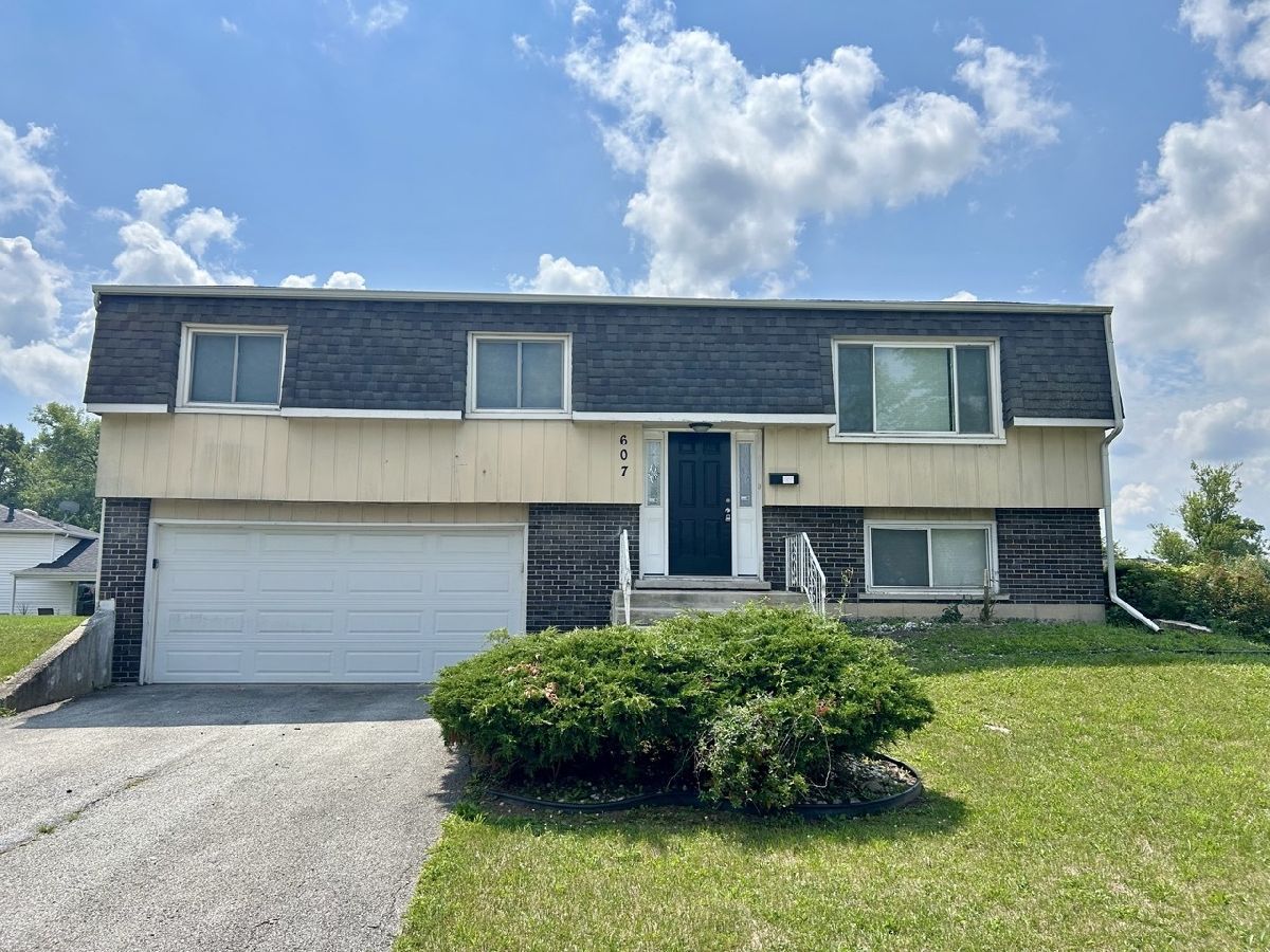  For Sale University Park Illinois, 607 Sullivan Lane
