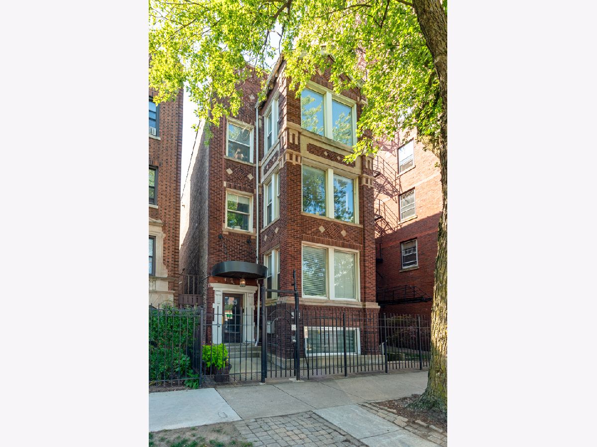  For Sale Chicago Illinois, 945 Agatite Avenue