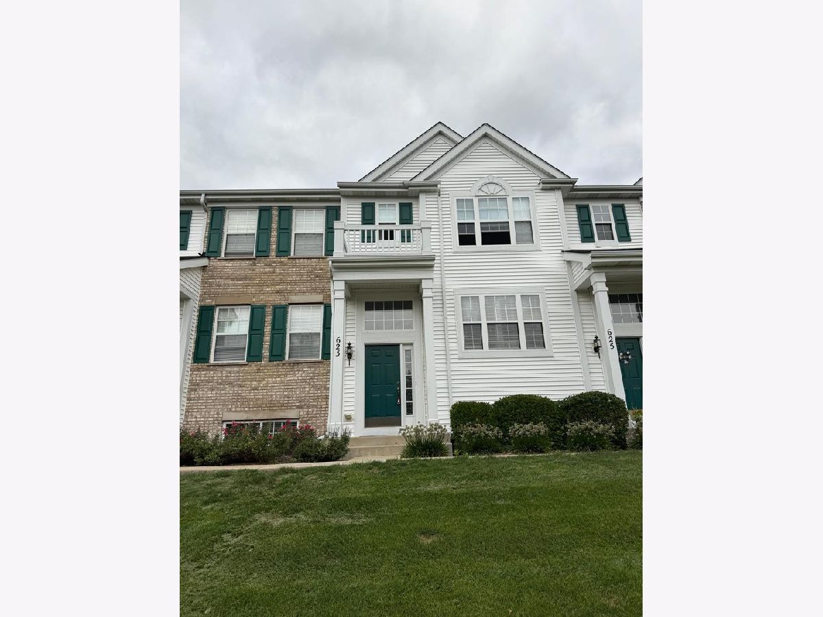  For Rent Oswego Illinois, 623 Lincoln Station