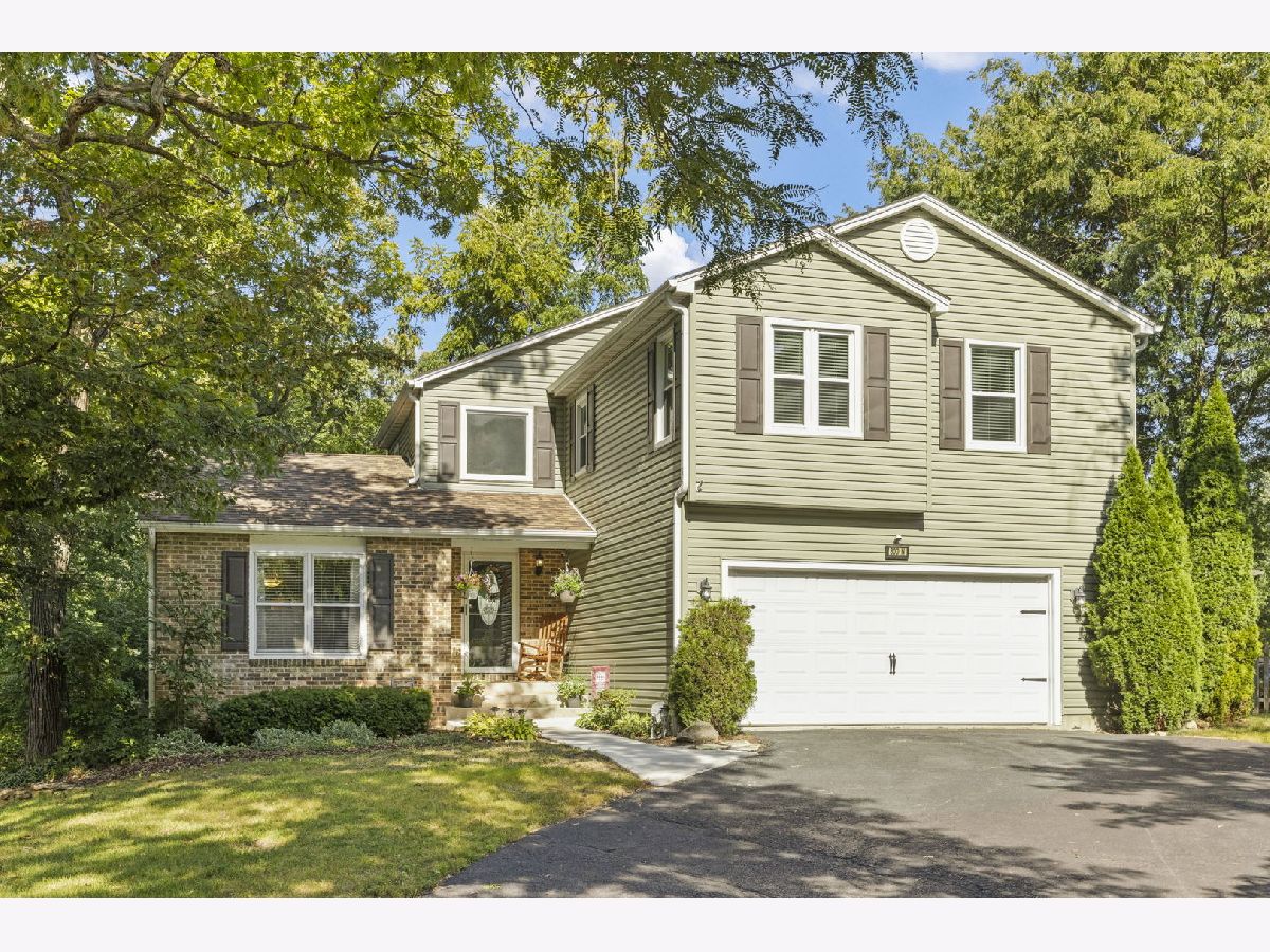 Homes For Sale Ivanhoe Bolingbrook Illinois, 800 Ashbury Avenue