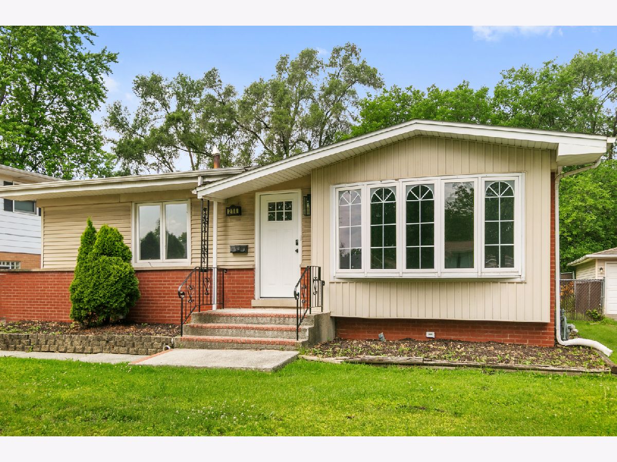  For Sale Glenwood Illinois, 214 Gay Court