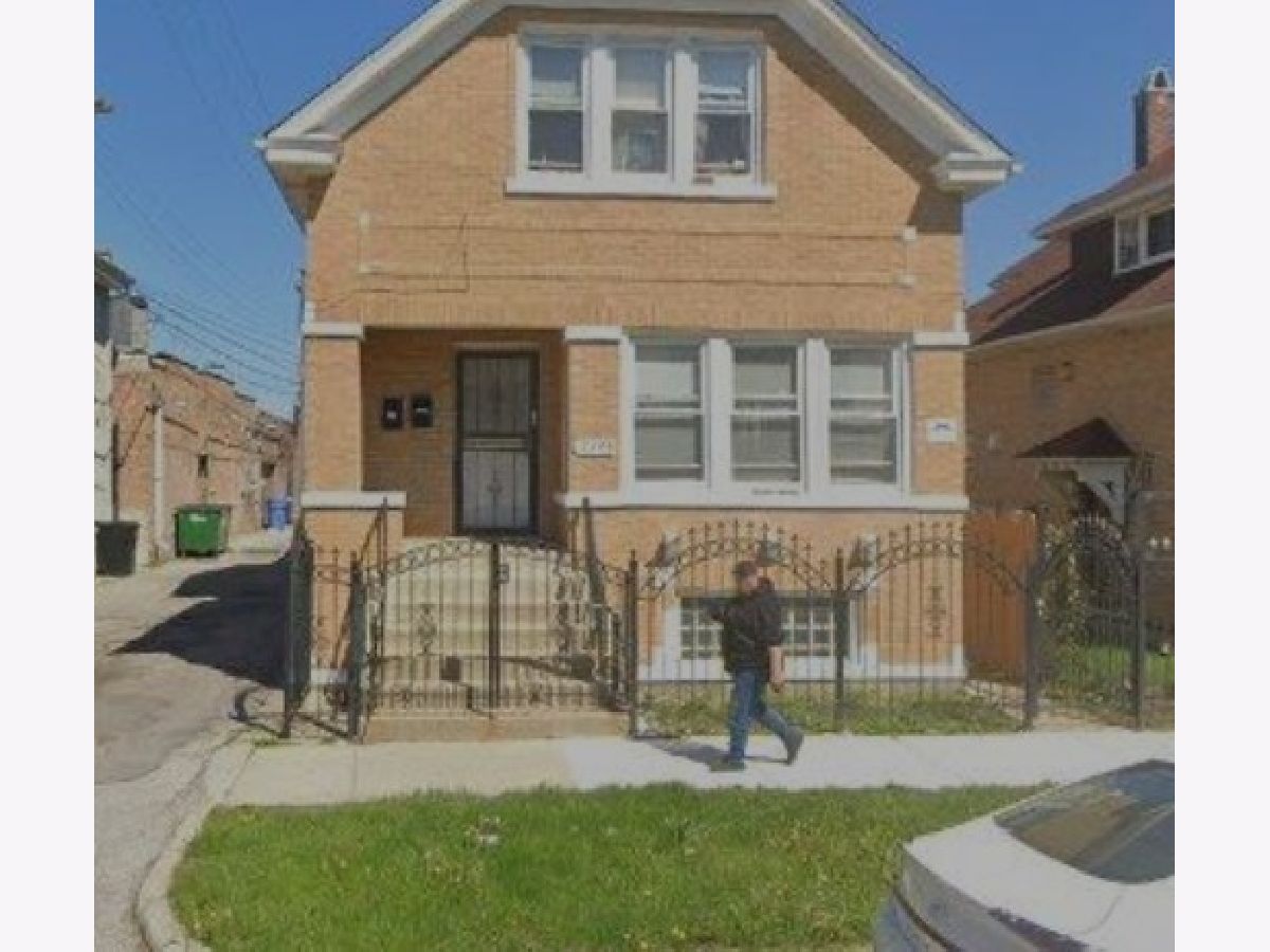  For Sale Chicago Illinois, 2345 Lockwood Avenue