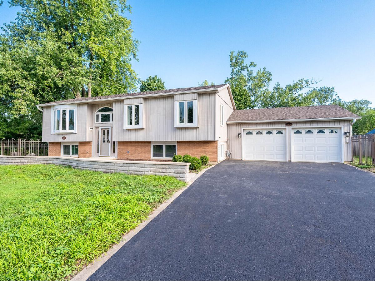  Sold Woodridge Illinois, 2824 Jonquil
