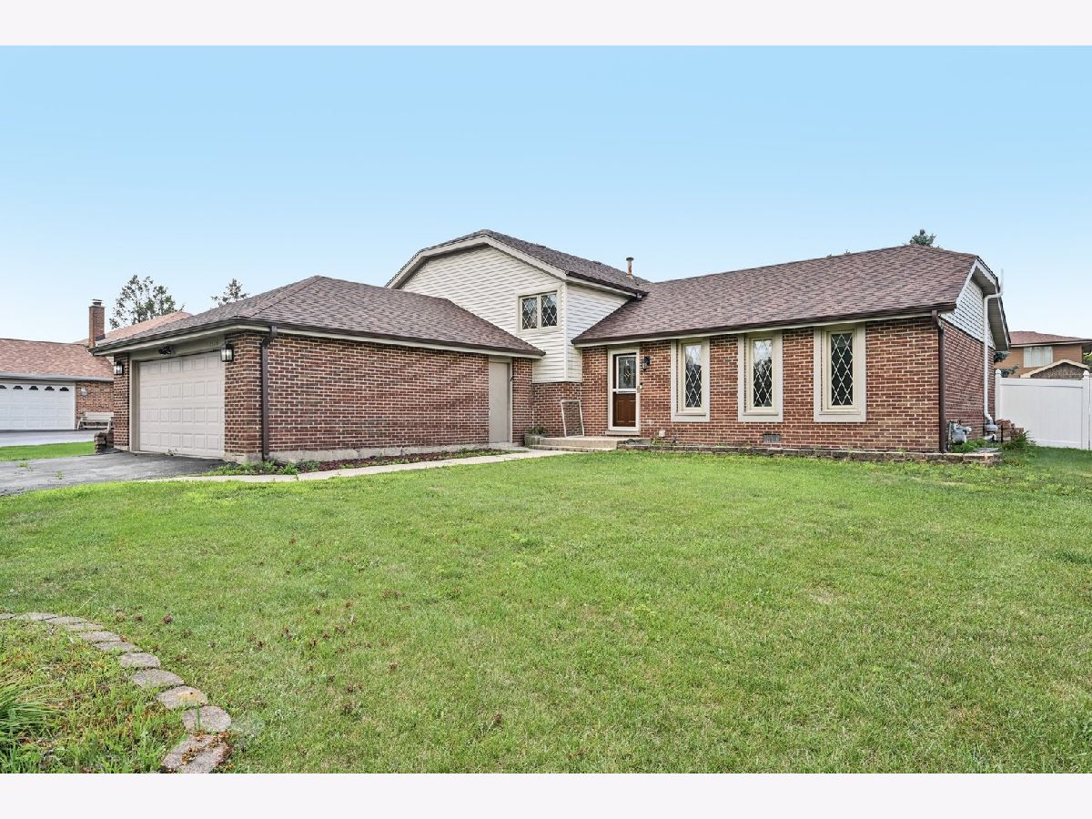 Homes & Condos & Townhomes For Sale Orland Square Orland Park Illinois, 15336 Regent Drive