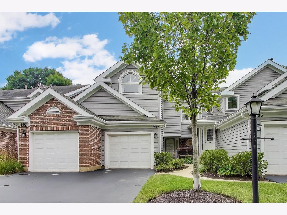 Townhomes & Condos & Homes Sold Lake Arlington Towne Arlington Heights Illinois, 1905 Stillwater