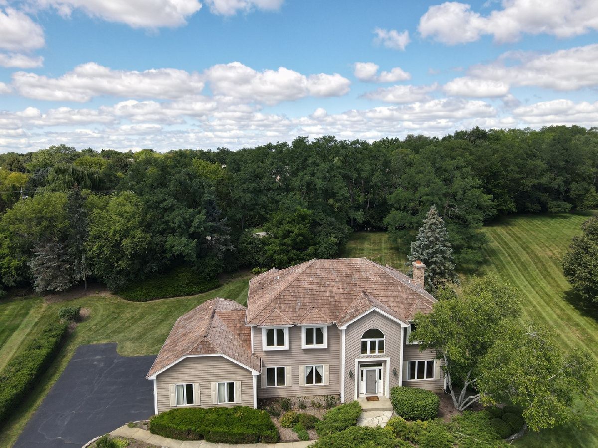  For Sale Lake Barrington Illinois, 25410 Cayuga Trail
