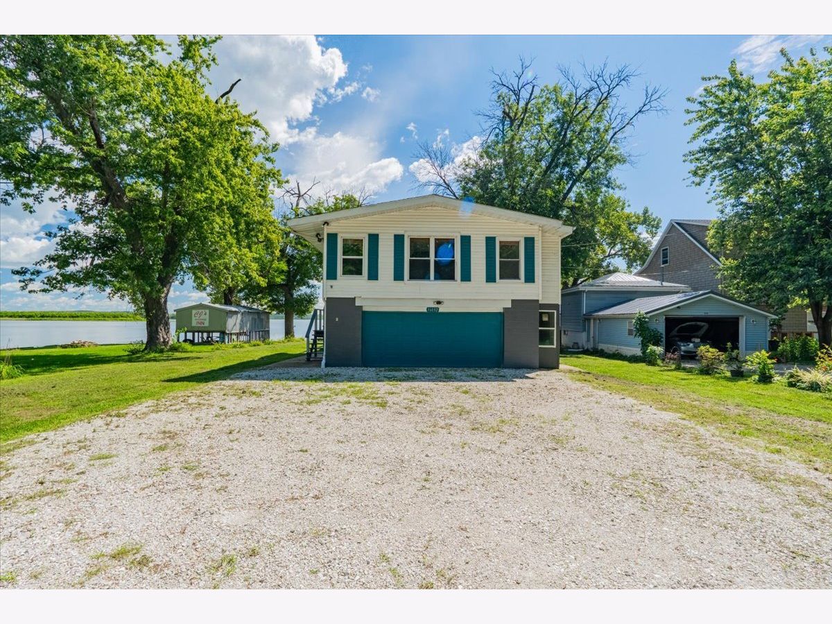  For Sale Chillicothe Illinois, 16032 Portage Street