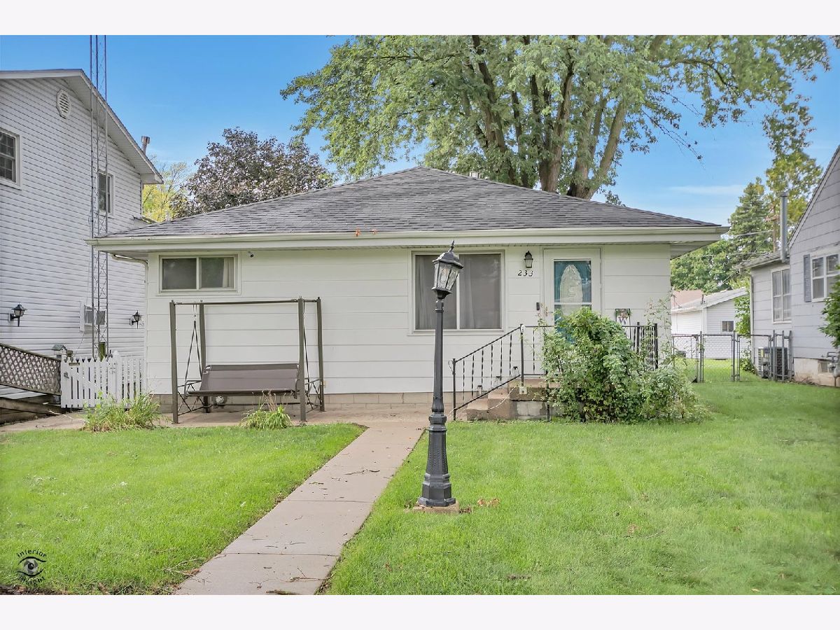  Sold Bradley Illinois, 233 Randolph