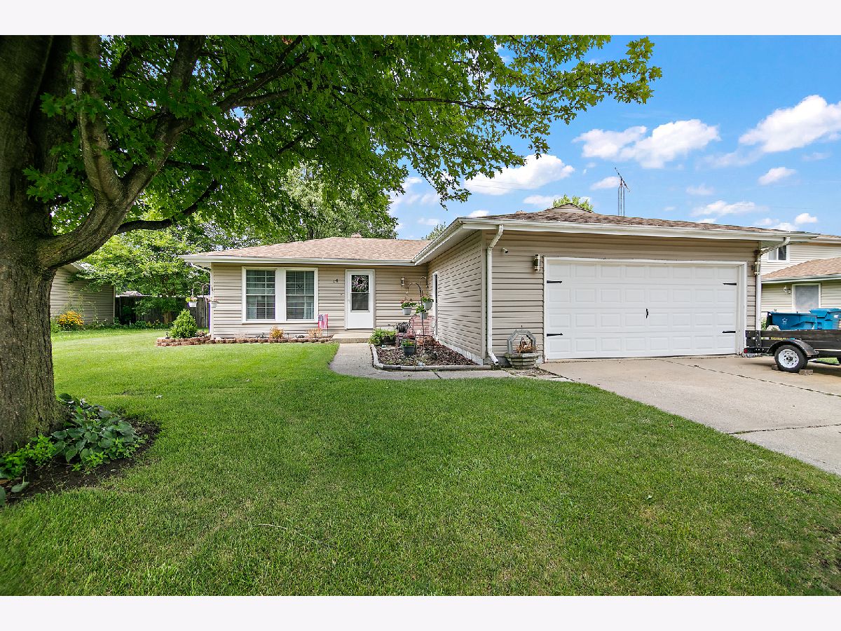 Homes For Sale Belle Aire Bourbonnais Illinois, 14 Kim Drive