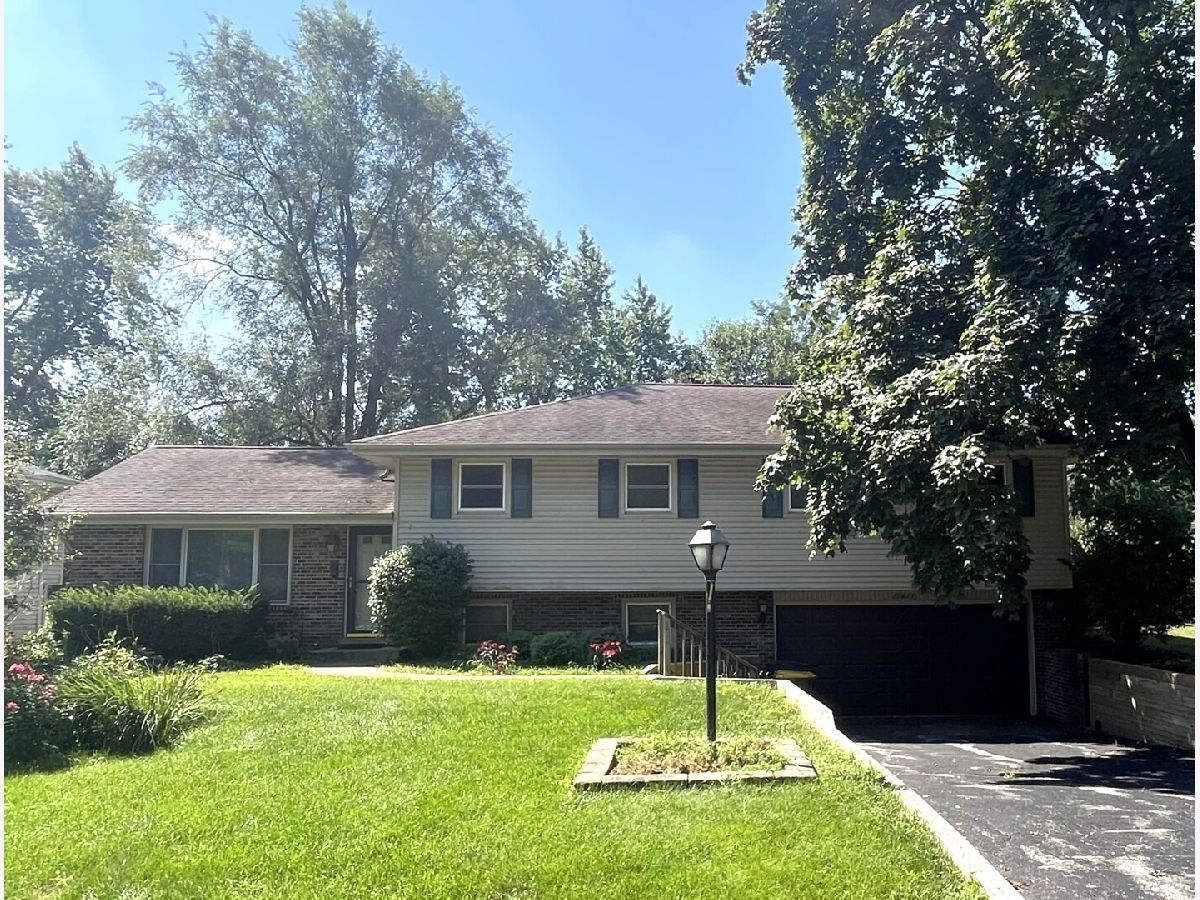  For Sale West Chicago Illinois, 29w239 Ray Avenue