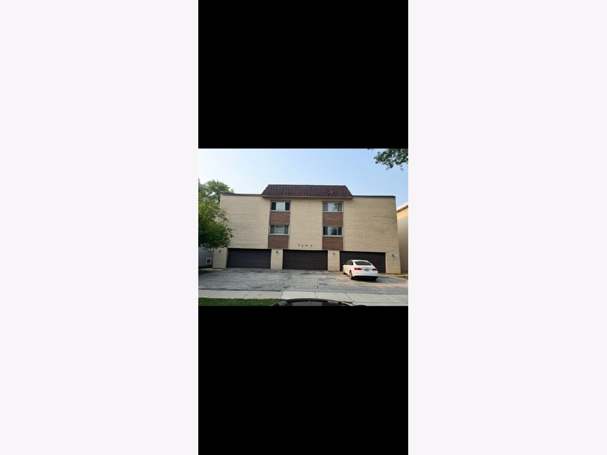  For Sale Des Plaines Illinois, 1363 Perry Street