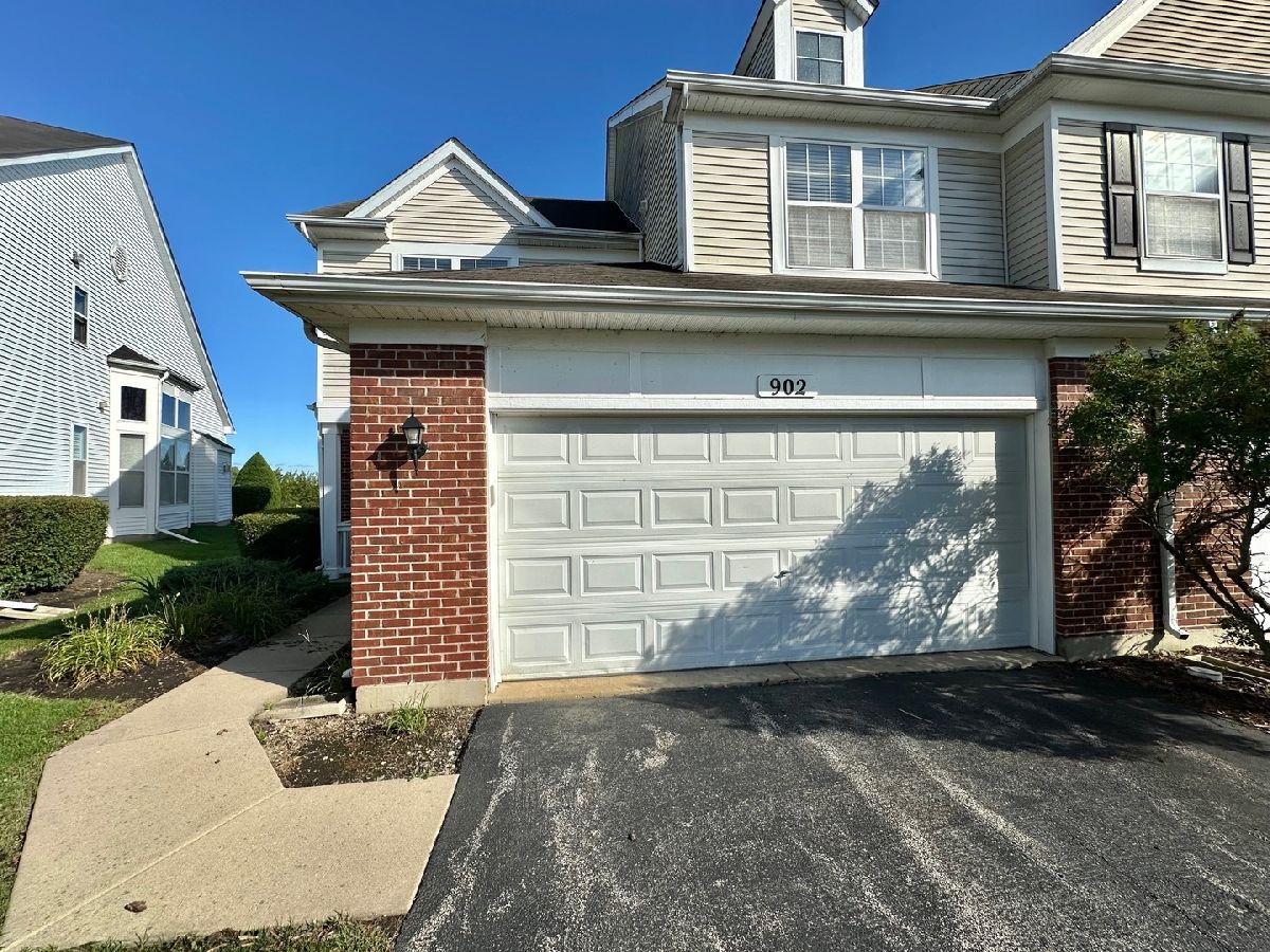 Rented Joliet Illinois, 902 Bluebell