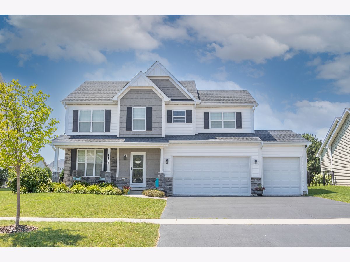  For Sale Cortland Illinois, 94 Crabapple Avenue