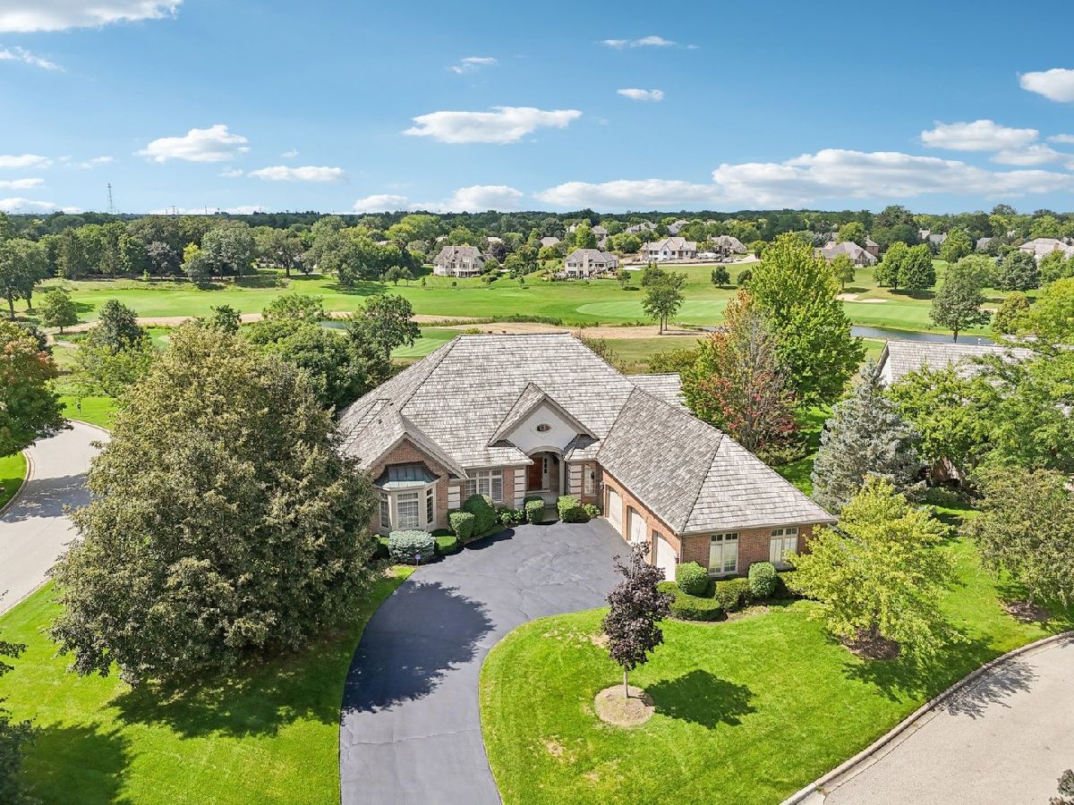  For Sale Libertyville Illinois, 6401 Locust Lane
