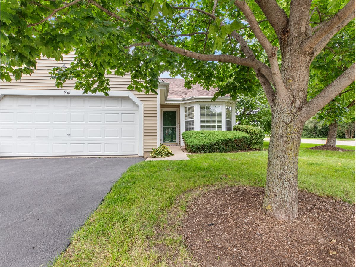  For Sale Marengo Illinois, 900 Partridge Circle